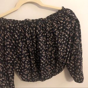 Brandy Melville Cropped Shirt